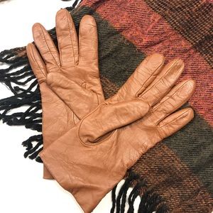 Genuine leather & cashmere lined gloves ❄️